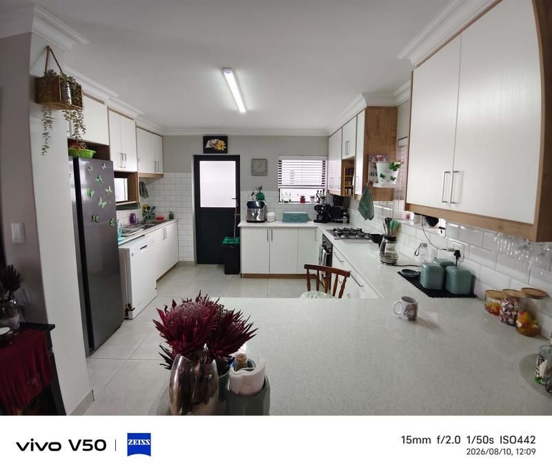 3 Bedroom Property for Sale in Dana Bay Western Cape